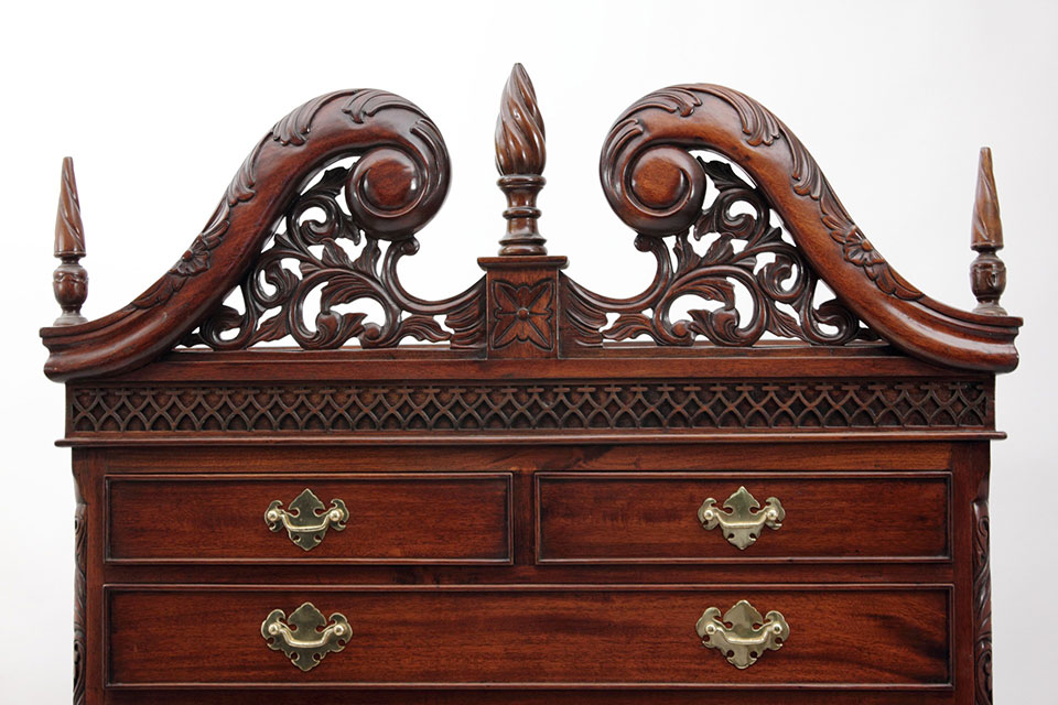 category-chippendale-dressers